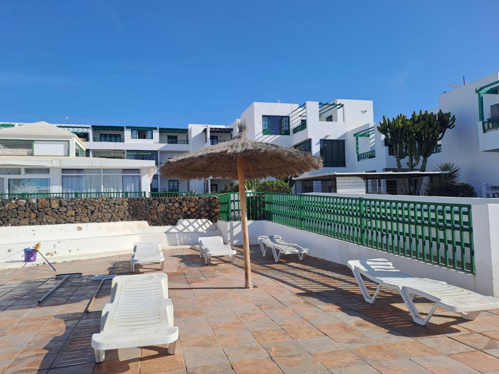 Azul Tuscan Playa Y Piscina Costa Teguise Extérieur photo